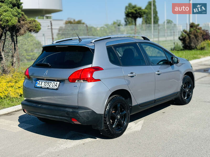 Позашляховик / Кросовер Peugeot 2008 2013 в Харкові