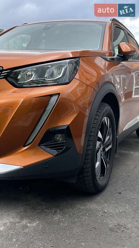 Позашляховик / Кросовер Peugeot 2008 2020 в Дніпрі