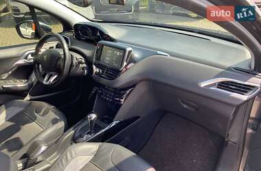 Внедорожник / Кроссовер Peugeot 2008 2015 в 