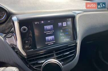 Внедорожник / Кроссовер Peugeot 2008 2015 в 
