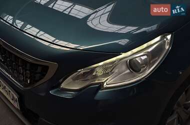 Внедорожник / Кроссовер Peugeot 2008 2016 в 
