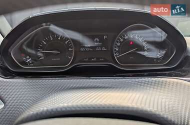 Внедорожник / Кроссовер Peugeot 2008 2016 в 