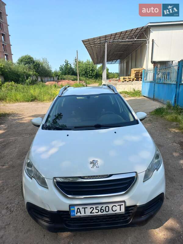 Позашляховик / Кросовер Peugeot 2008 2015 в Івано-Франківську