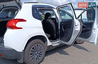 Внедорожник / Кроссовер Peugeot 2008 2016 в 