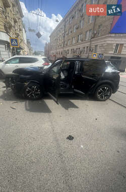 Позашляховик / Кросовер Peugeot 2008 2021 в 