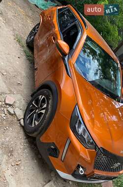 Позашляховик / Кросовер Peugeot 2008 2021 в 