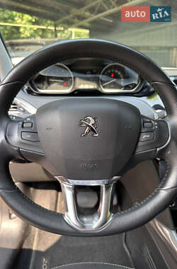 Внедорожник / Кроссовер Peugeot 2008 2019 в 