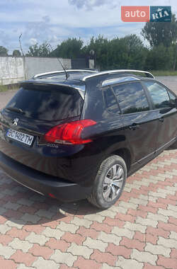 Позашляховик / Кросовер Peugeot 2008 2015 в 