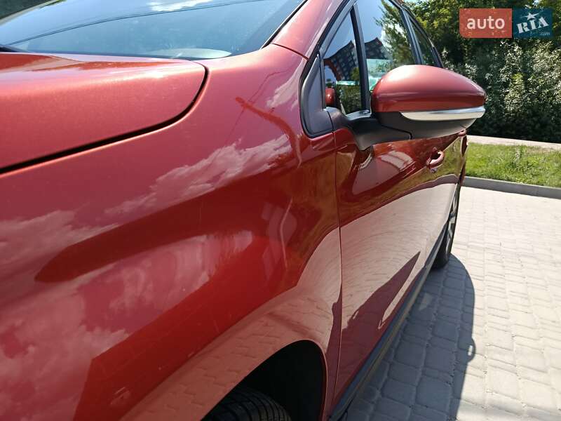 Внедорожник / Кроссовер Peugeot 2008 2014 в Ирпене фото 9 Внедорожник / Кроссовер Peugeot 2008 2014 в Ирпене