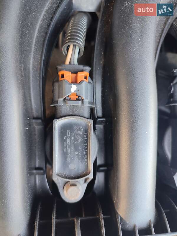 Внедорожник / Кроссовер Peugeot 2008 2014 в Ирпене фото 33 Внедорожник / Кроссовер Peugeot 2008 2014 в Ирпене