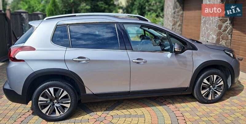 Внедорожник / Кроссовер Peugeot 2008 2016 в Львове
