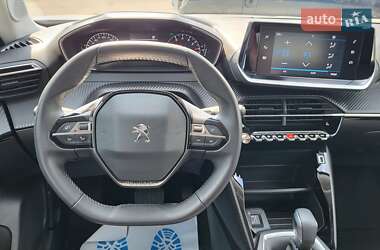 Внедорожник / Кроссовер Peugeot 2008 2021 в 
