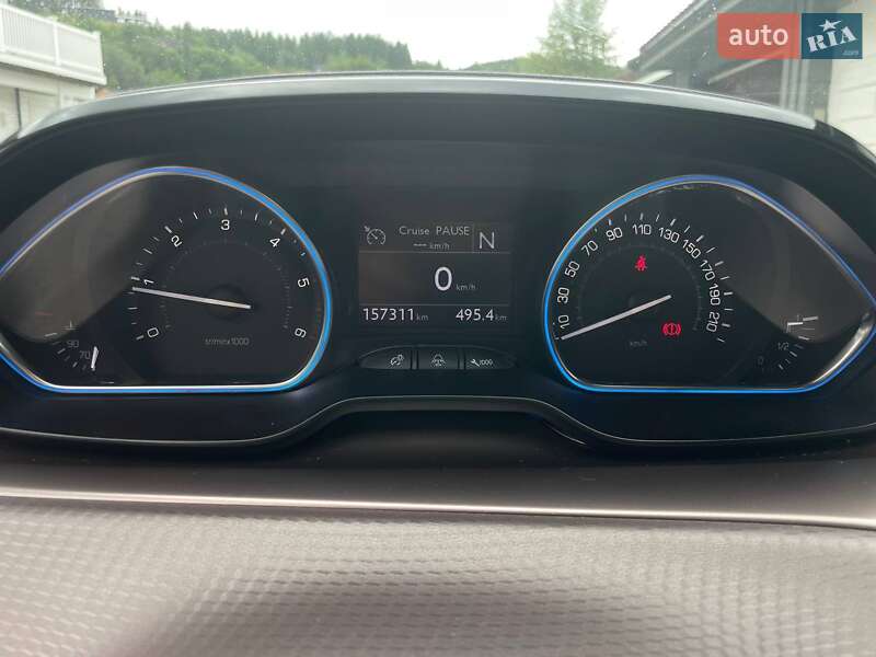 Внедорожник / Кроссовер Peugeot 2008 2013 в Киеве