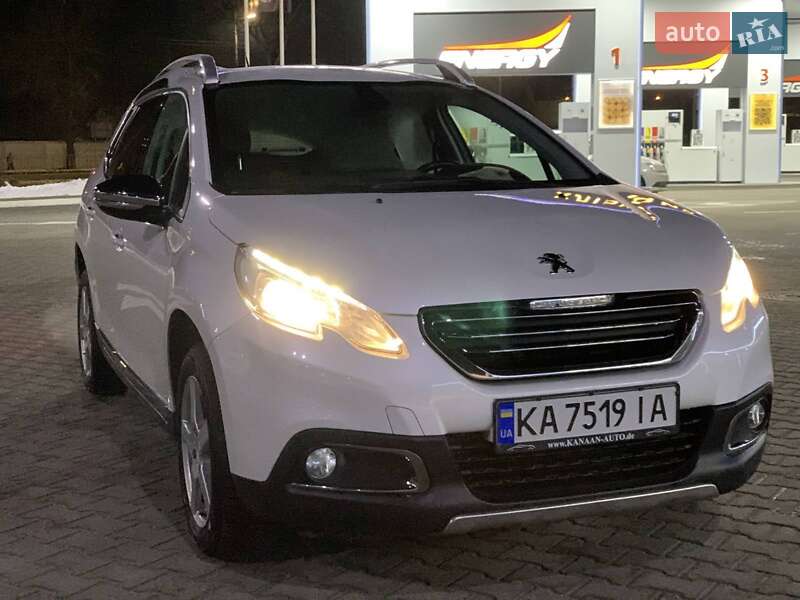 Внедорожник / Кроссовер Peugeot 2008 2013 в Киеве