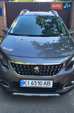 Внедорожник / Кроссовер Peugeot 2008 2017 в Ирпене