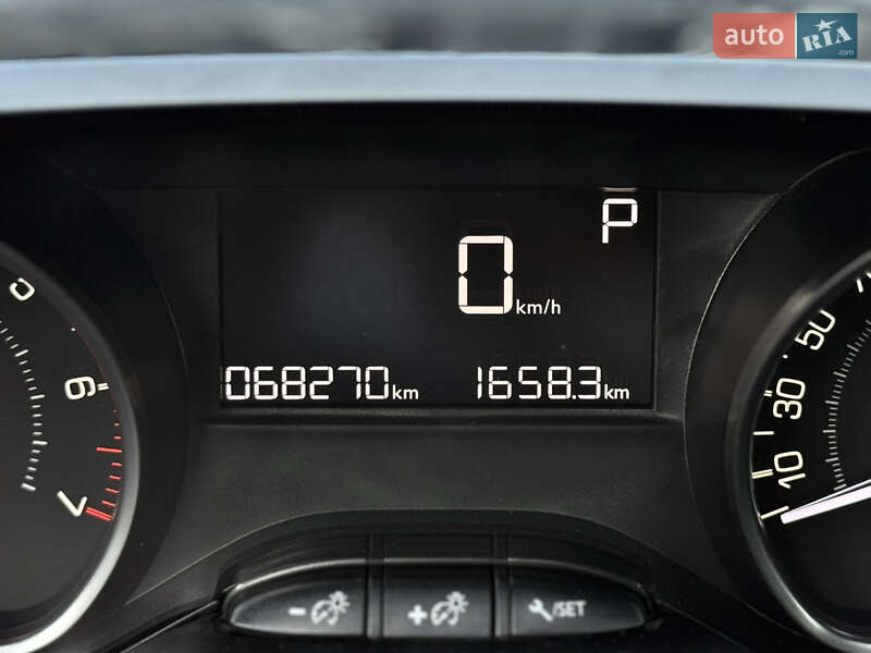 Позашляховик / Кросовер Peugeot 2008 2019 в Києві фото 36 Позашляховик / Кросовер Peugeot 2008 2019 в Києві