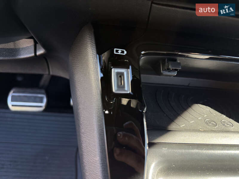 Внедорожник / Кроссовер Peugeot 2008 2022 в Киеве фото 29 Внедорожник / Кроссовер Peugeot 2008 2022 в Киеве