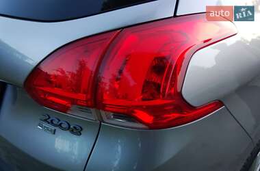 Внедорожник / Кроссовер Peugeot 2008 2014 в 