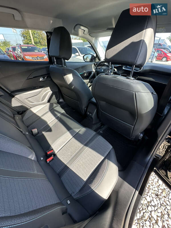 Внедорожник / Кроссовер Peugeot 2008 2021 в Ивано-Франковске