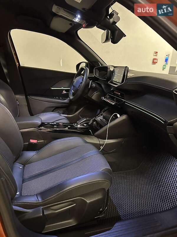 Внедорожник / Кроссовер Peugeot 2008 2021 в Киеве фото 13 Внедорожник / Кроссовер Peugeot 2008 2021 в Киеве