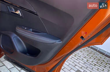 Внедорожник / Кроссовер Peugeot 2008 2021 в 