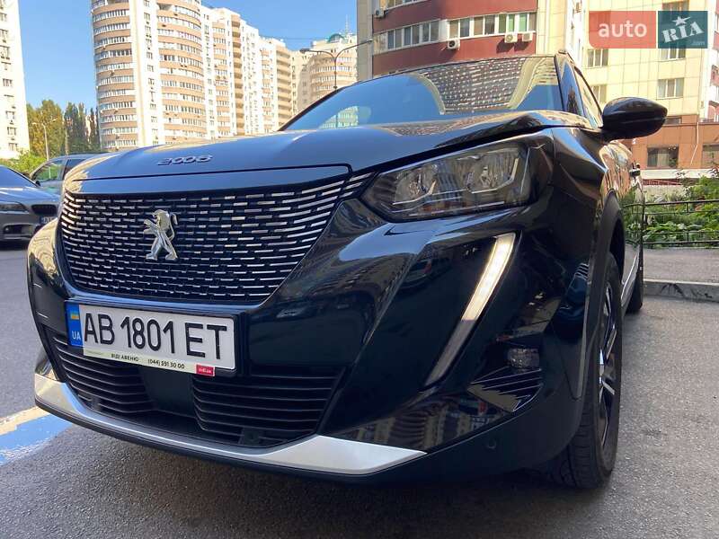 Внедорожник / Кроссовер Peugeot 2008 2020 в Киеве