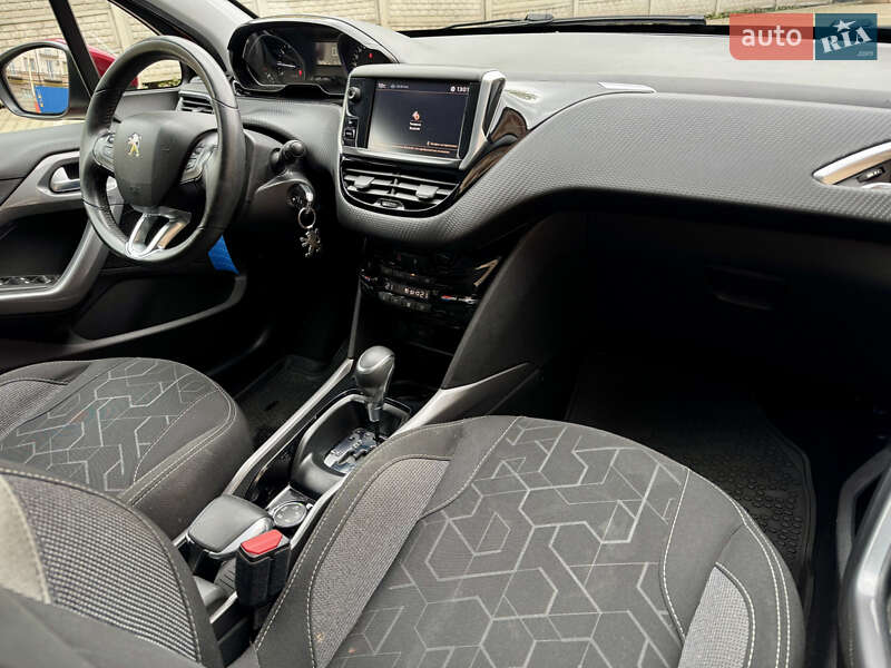 Внедорожник / Кроссовер Peugeot 2008 2018 в Ужгороде фото 20 Внедорожник / Кроссовер Peugeot 2008 2018 в Ужгороде