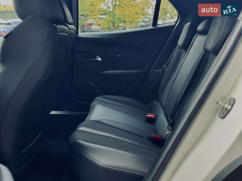 Внедорожник / Кроссовер Peugeot 2008 2020 в Львове фото 11 Внедорожник / Кроссовер Peugeot 2008 2020 в Львове