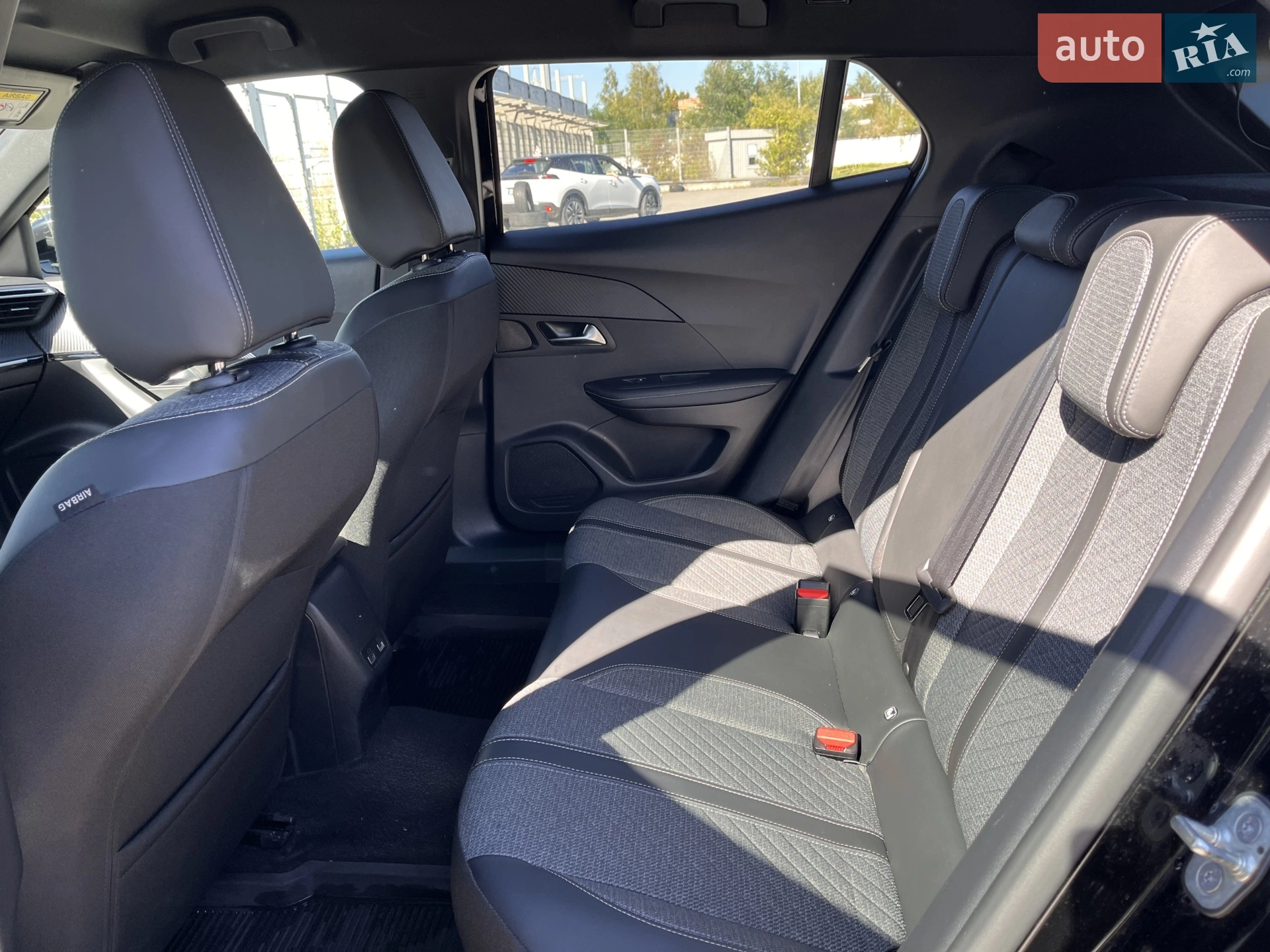 2023 Peugeot 2008 - мініатюра 16