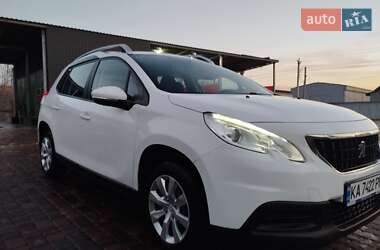 Внедорожник / Кроссовер Peugeot 2008 2017 в Киеве