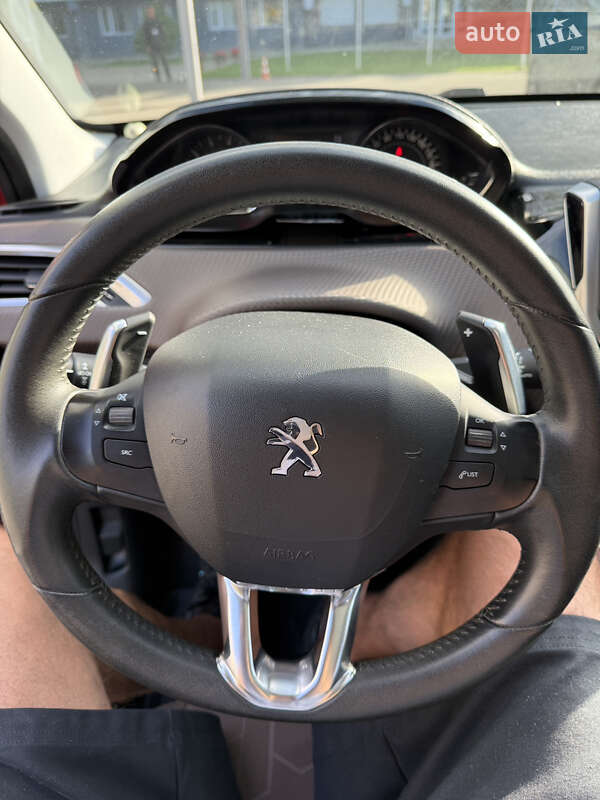 Позашляховик / Кросовер Peugeot 2008 2014 в Хмельницькому