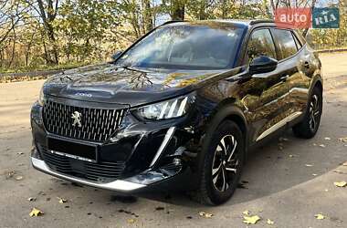 Внедорожник / Кроссовер Peugeot 2008 2020 в Киеве