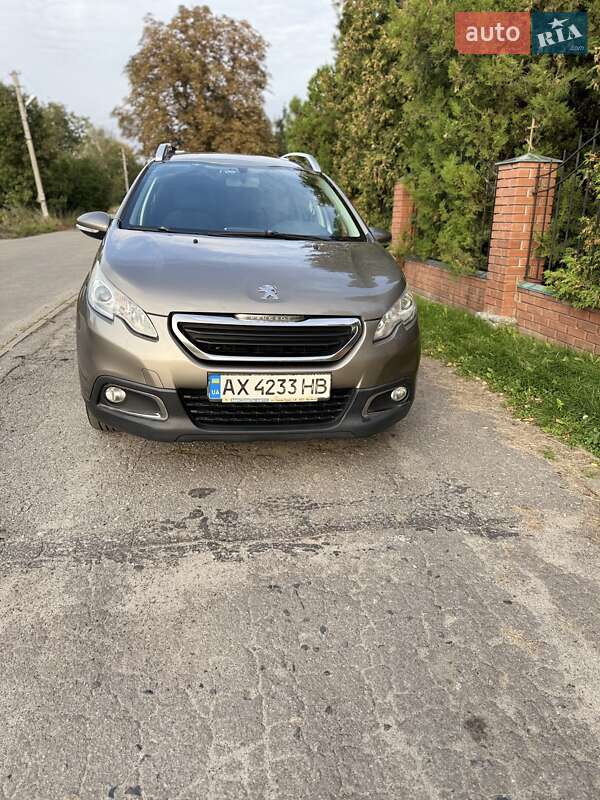 Позашляховик / Кросовер Peugeot 2008 2014 в Південному