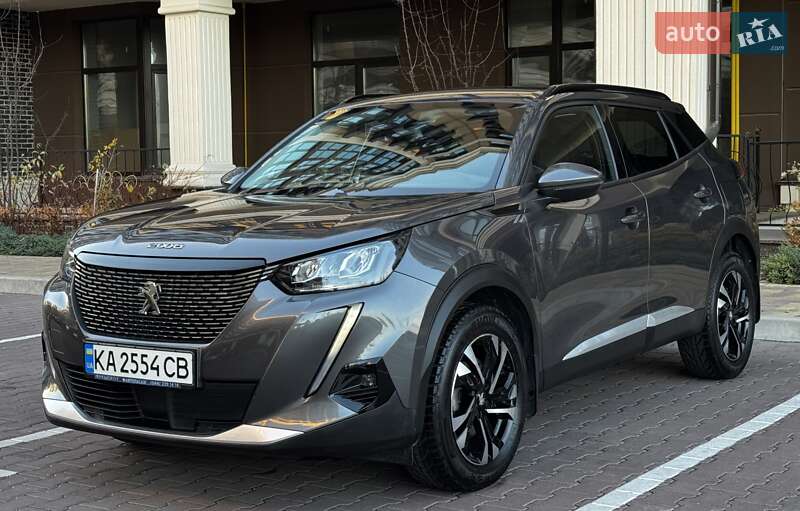 Внедорожник / Кроссовер Peugeot 2008 2021 в Киеве
