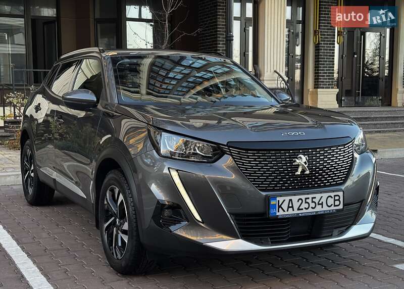 Внедорожник / Кроссовер Peugeot 2008 2021 в Киеве