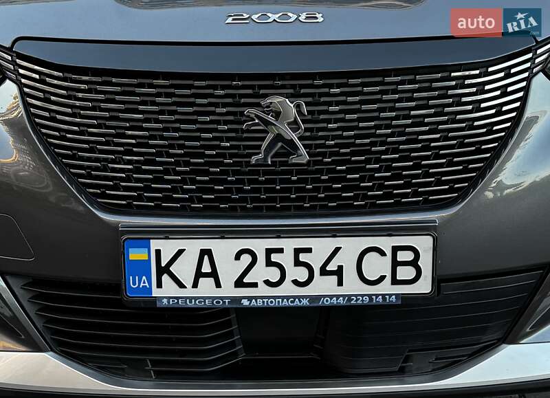 Внедорожник / Кроссовер Peugeot 2008 2021 в Киеве