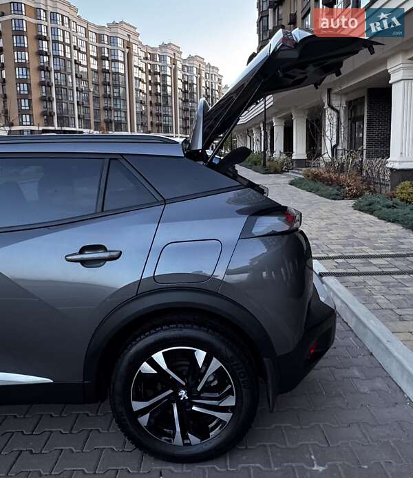 Внедорожник / Кроссовер Peugeot 2008 2021 в Киеве
