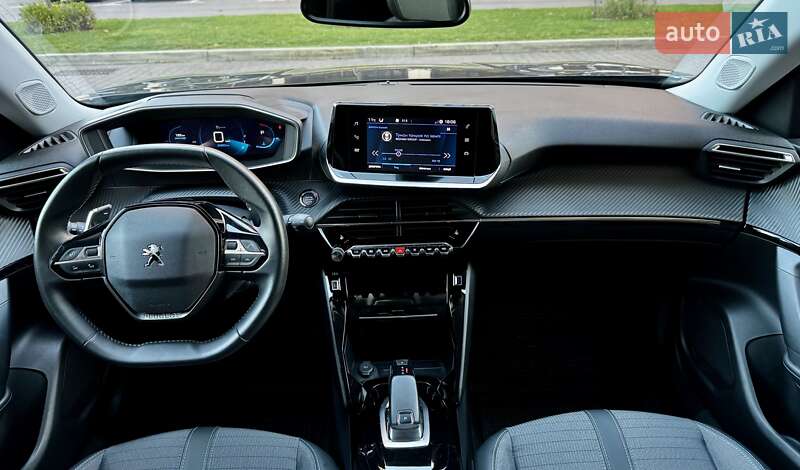 Внедорожник / Кроссовер Peugeot 2008 2021 в Киеве