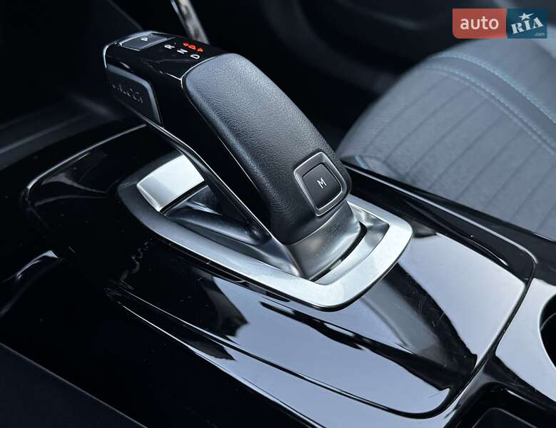 Внедорожник / Кроссовер Peugeot 2008 2021 в Киеве