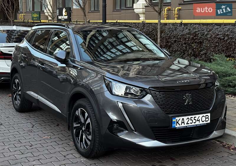 Внедорожник / Кроссовер Peugeot 2008 2021 в Киеве