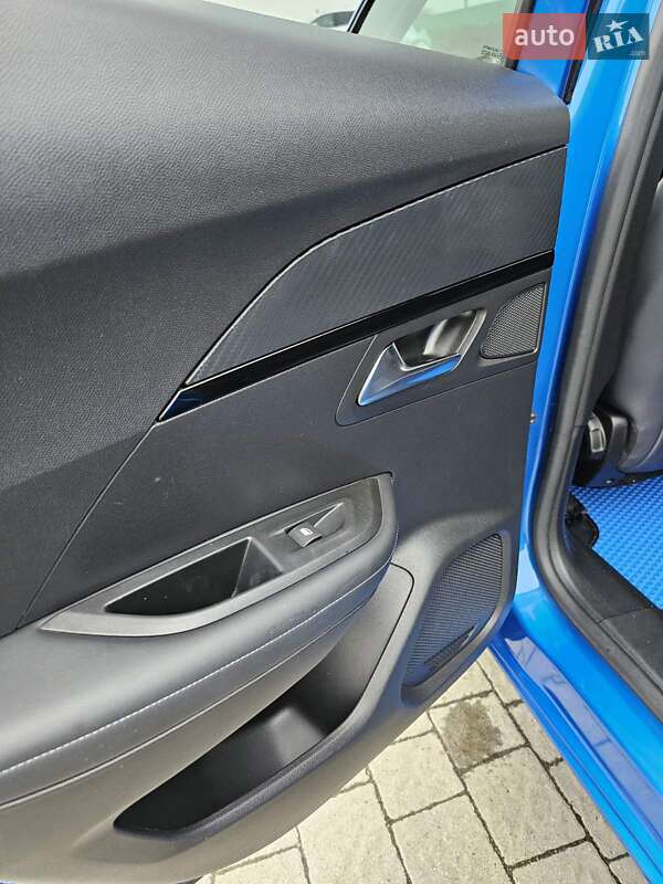 Позашляховик / Кросовер Peugeot 2008 2020 в Стрию