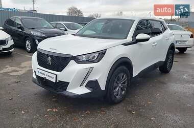 Внедорожник / Кроссовер Peugeot 2008 2021 в Киеве