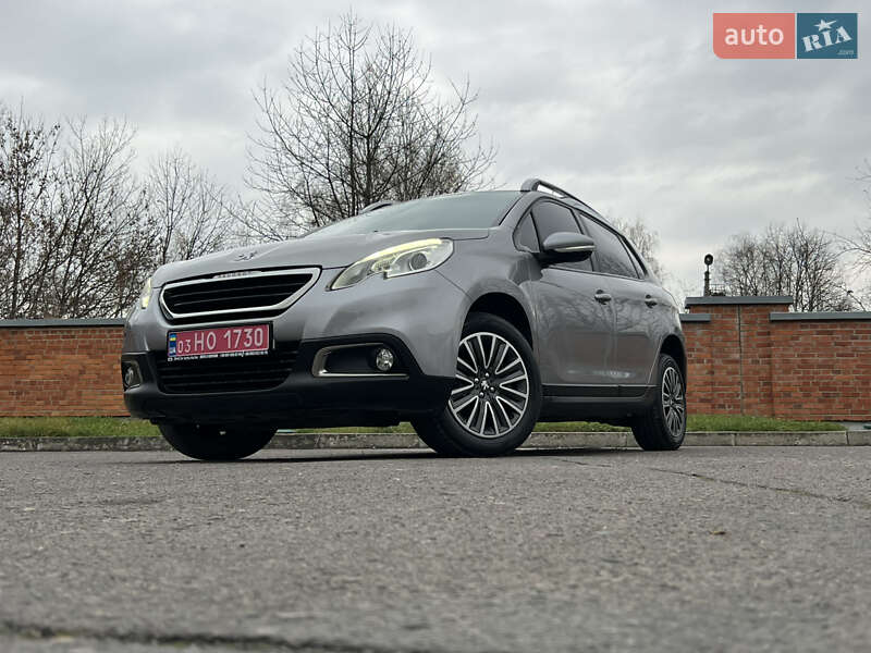 Внедорожник / Кроссовер Peugeot 2008 2015 в Дрогобыче