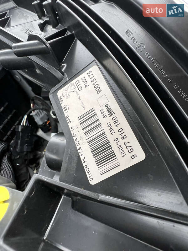 Внедорожник / Кроссовер Peugeot 2008 2015 в Дрогобыче