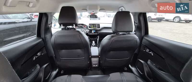 Внедорожник / Кроссовер Peugeot 2008 2021 в Киеве