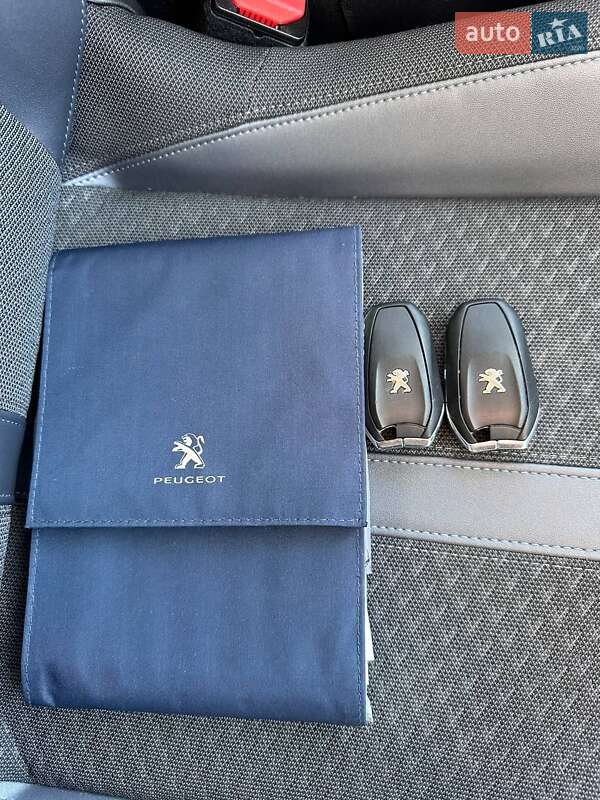 Позашляховик / Кросовер Peugeot 2008 2020 в Івано-Франківську