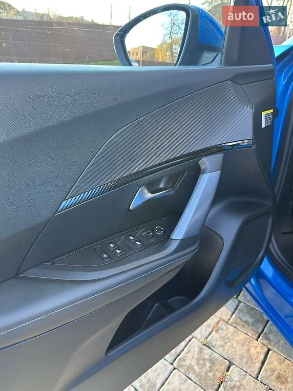 Позашляховик / Кросовер Peugeot 2008 2020 в Івано-Франківську