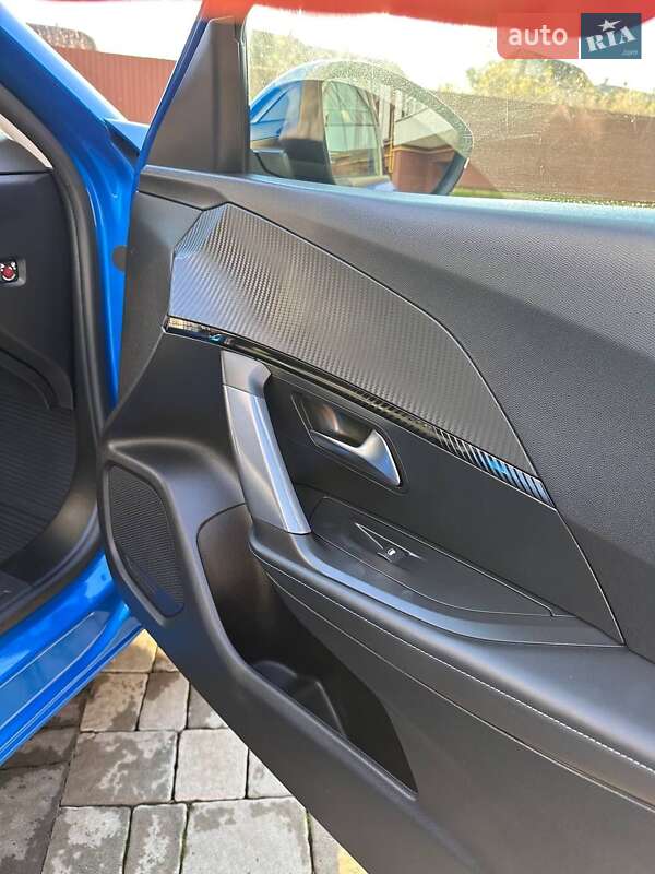 Позашляховик / Кросовер Peugeot 2008 2020 в Івано-Франківську