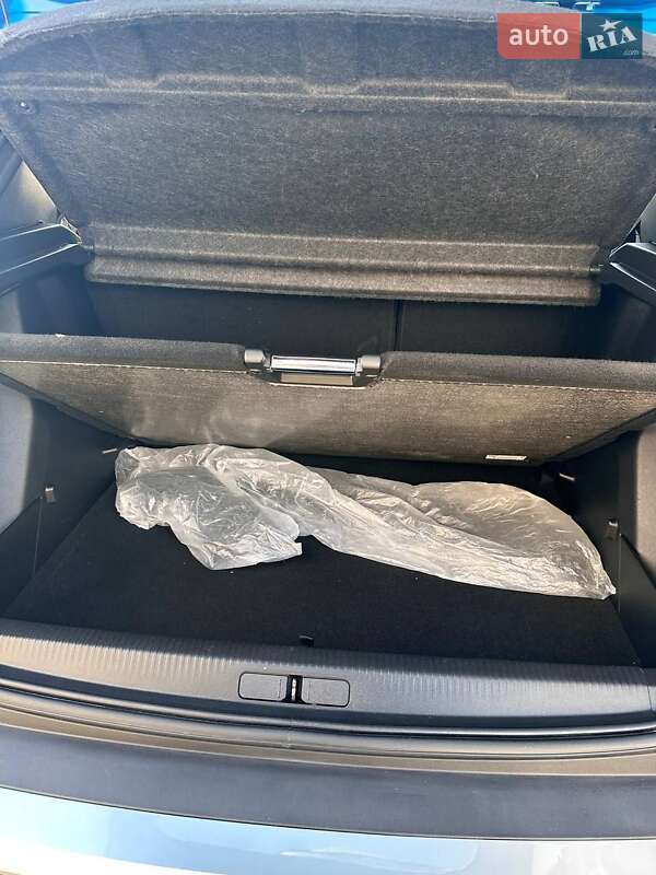 Позашляховик / Кросовер Peugeot 2008 2020 в Івано-Франківську