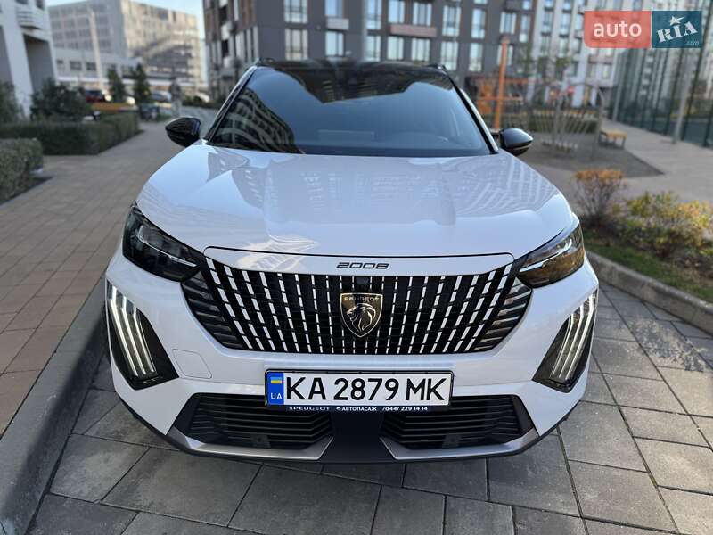 Внедорожник / Кроссовер Peugeot 2008 2023 в Киеве